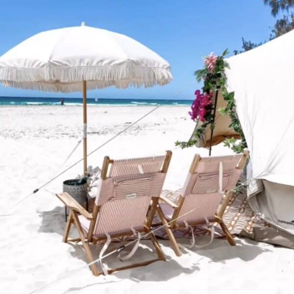 Luxury Picnic on North Stradbroke — by Helicopter (Straddie Tipis)